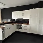 Charmant Appartement In Antwerpen Zuid Met Zicht Op De Stroom