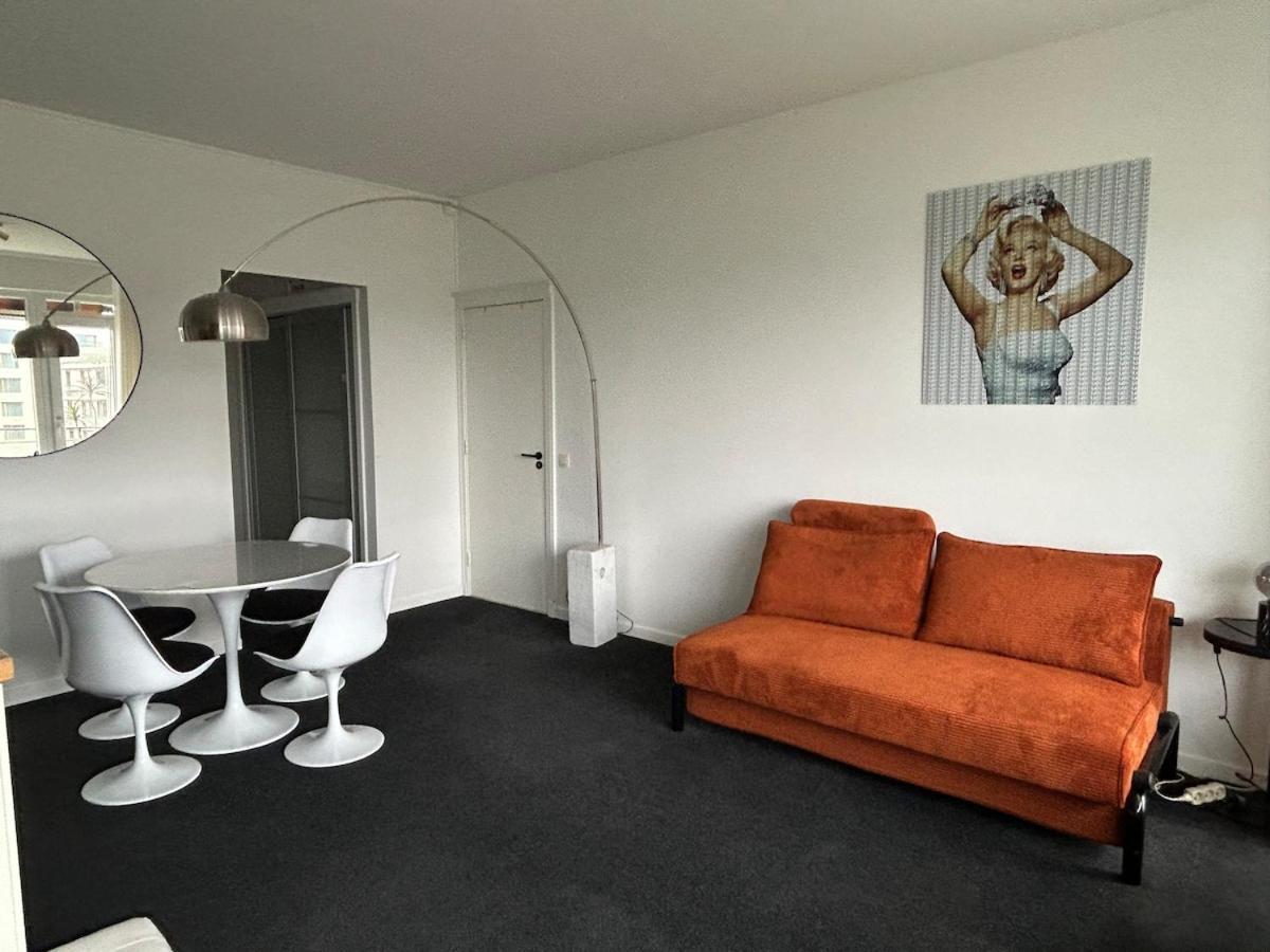 Apartment In Zuid Met Zicht Op De Stroom